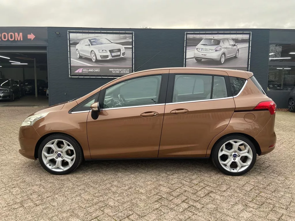 Ford B-Max 1.0 EcoBoost Titanium - Airco ecc - Cruise - Bluetooth/handsfree - Stoelverwarming - 17inch L.m velgen - Trekhaak - Pdc