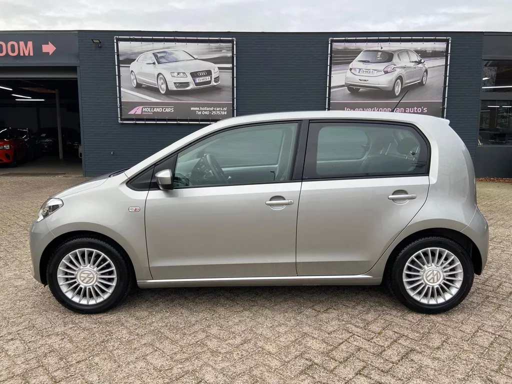Volkswagen Up! 1.0 high up! BlueMotion - 1e Eigenaar 27.350 kilometer n.a.p - Airco - Cruise - Navi - Bluetooth - Pdc