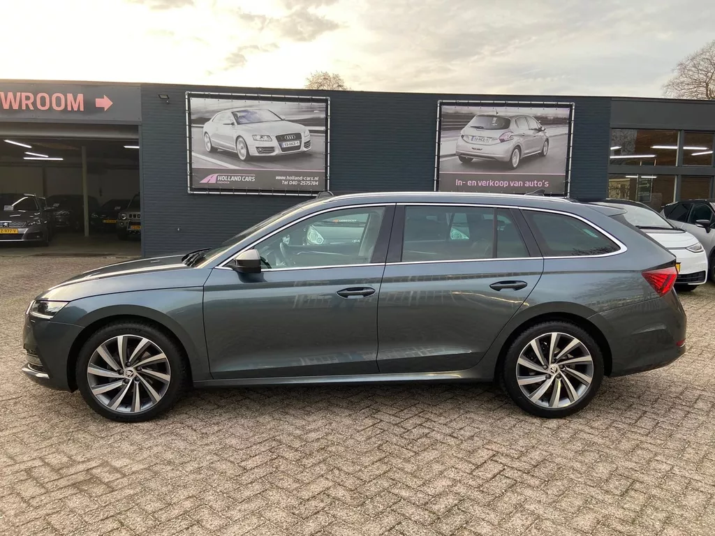 Skoda Octavia Combi 1.0 e-TSI Business Edition Plus Automaat - 1e Eigenaar - Airco ecc - Cruise - Apple/android carplay - Camera