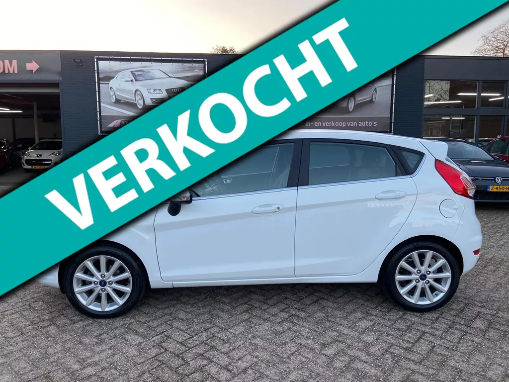 Ford Fiesta 1.0 Titanium 5-deurs - Airco ecc - Cruise - Bluetooth/handsfree - Navi - Achteruitrijcamera - L.m velgen - Pdc