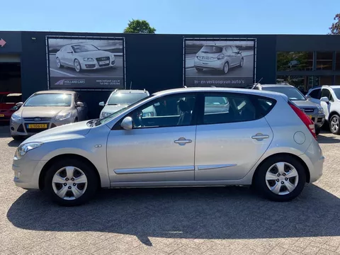 Hyundai I30 1.4i Dynamic 5-deurs - Airco ecc - Elektrisch pakket - Afn. Trekhaak - Apk t/m 12-07-2027