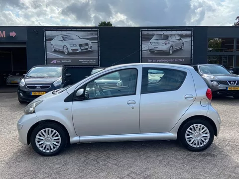 Toyota Aygo 1.0-12V + 5-deurs - 119.473 Kilometer n.a.p - Elektrisch pakket - Apk t/m 29-07-2027