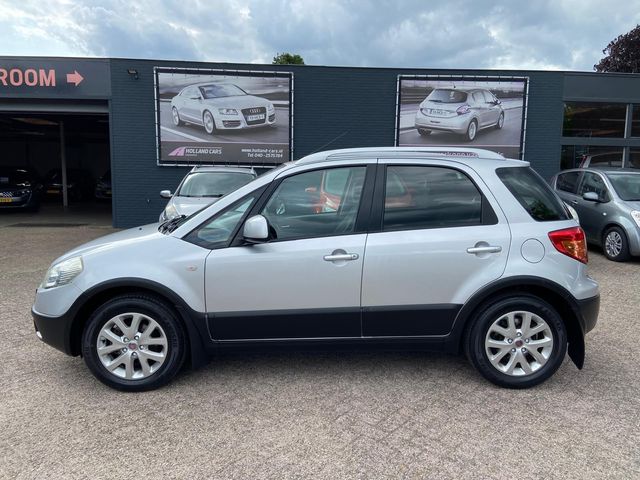 Fiat Sedici 1.6-16V Emotion - 130.863 Kilometer geheel dealer onderhouden n.a.p - Airco ecc - Cruise - Pdc - L.m velgen - Trekhaak