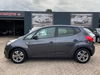 Kia Venga 1.4 CVVT DynamicPLusLine - Airco ecc - Cruise - Navi/camera - Bluetooth/handsfree - Afn. trekhaak - Pdc - l.m velgen