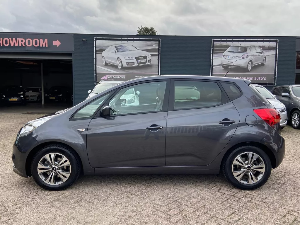Kia Venga 1.4 CVVT DynamicPLusLine - Airco ecc - Cruise - Navi/camera - Bluetooth/handsfree - Afn. trekhaak - Pdc - l.m velgen